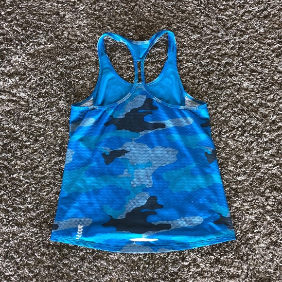 Tank top - Picture 2 of 4